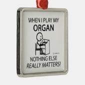 Organ nichts anderes zählt ornament aus metall (Rechts)