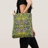 Oriental Bliss: Paisley Floral Pattern Tasche (Von Nahem)