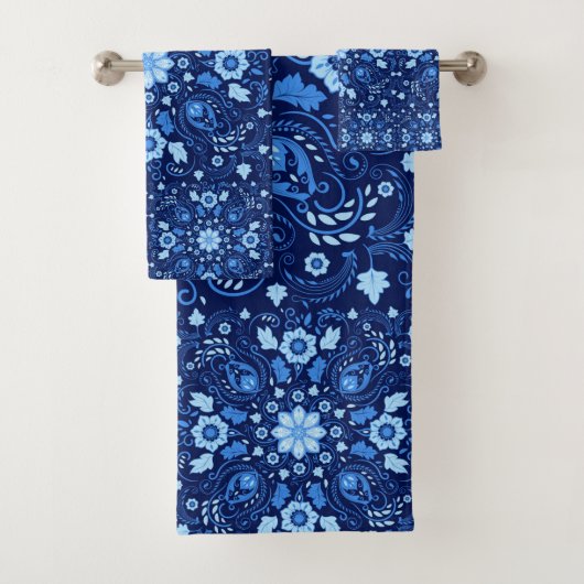 Oriental Damask Tile Shades of blue Badhandtuch Set (Insitu)