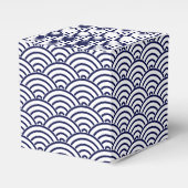 Oriental Delft Blue Koinobori Fish Scale Muster Geschenkschachtel (Vorderseite)