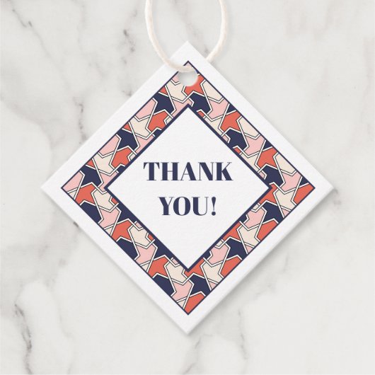 Oriental Red White Blue Geometric Arrows Pattern Geschenkanhänger (Vorderseite)