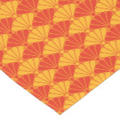 Oriental Red Yellow Kiku Chrysanthemum Mon Pattern Kurzer Tischläufer (Ecke)