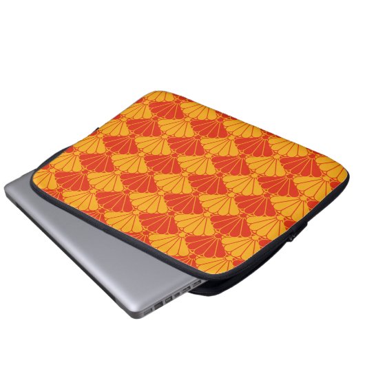 Oriental Red Yellow Kiku Chrysanthemum Mon Pattern Laptopschutzhülle (Vorne Knopf)