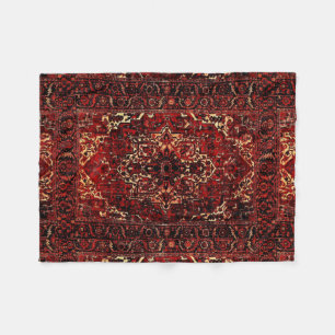 Orientteppichdesign in dunklem Rot Fleecedecke