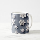 Origami Art - Frozen Elegance: Dazzling Schneefloc Kaffeetasse (VorderseiteRechts)