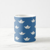 Origami-Boote Auf Dem Wasser Muster Kaffeetasse (Mittel)