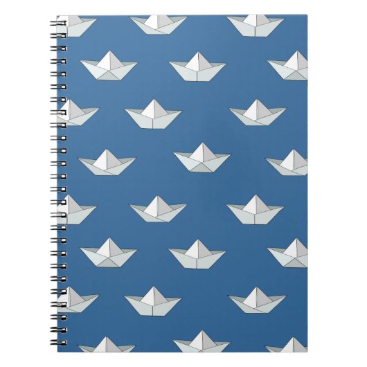 Origami-Boote auf dem Wassermuster Notizblock (Vorderseite)