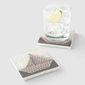 Origami Sailboat auf dem Star Design Paper Steinuntersetzer (Seitenansicht)