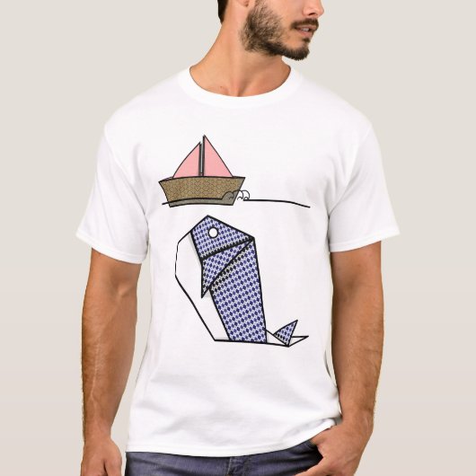 Origami Whale unter Papierboot T-Shirt (Vorderseite)