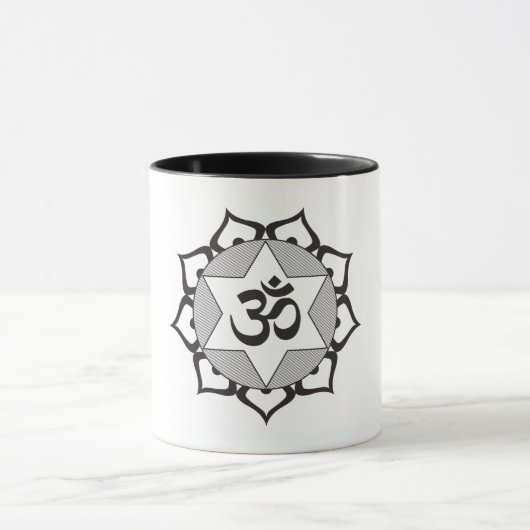 Original Black Yoga OM Symbol Tasse (Zentrum)