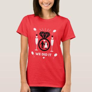 Originelle lustige Verlobungsglückwünsche  T-Shirt