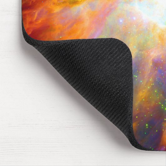 Orion Nebula Regenbogenwolken Mousepad (Ecke)
