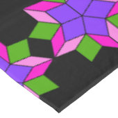 Ornament mit violetten Blumen Tischdecke (Schrägansicht)