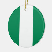 Ornament unter der Flagge Nigerias (Links)