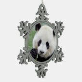 Ornament. Weihnachten Riesenpanda, Panda Geant. Schneeflocken Zinn-Ornament (Links)