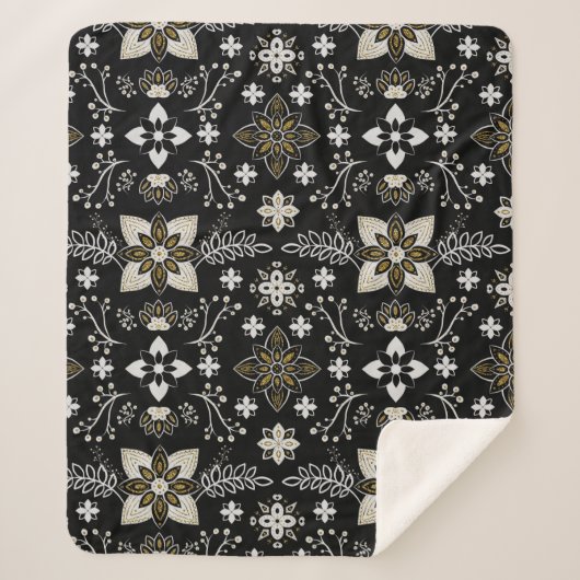 Ornate black and white floral pattern  sherpadecke (Vorderseite)