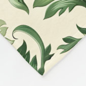 Ornate dark green acanthus leaves pattern fleecedecke (Ecke)