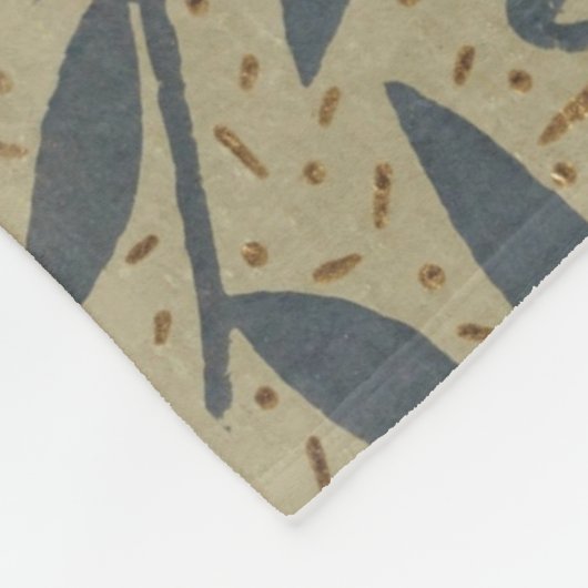 Ornate floral pattern with dark blue vines  fleecedecke (Ecke)