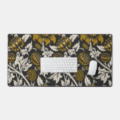 Ornate floral pattern with large gold flowers  schreibtischunterlage (Tastatur & Maus)
