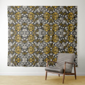 Ornate floral pattern with large gold flowers  wandteppich (Beispiel (Horizontal))