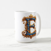 Ornates blaues Buchstaben E Kaffeetasse (VorderseiteRechts)