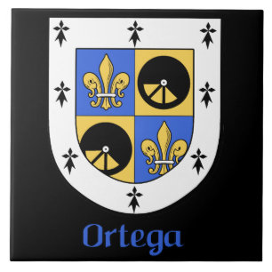 Ortega Family Shield Decorations Fliese