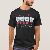 Orthodontist Zähne zusammenbringen Niedliche Nacke T-Shirt (Vorderseite)
