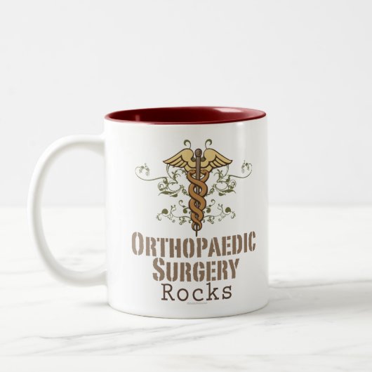 Orthopädische Operation schaukelt Tasse (Links)