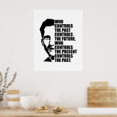 Orwell 1984 Zitat über die Kontrolle der Vergangen Poster (Küche)