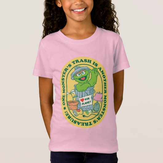 Oscar der Grouch | Monster Treasure Abzeichen T-Shirt (Vorderseite)