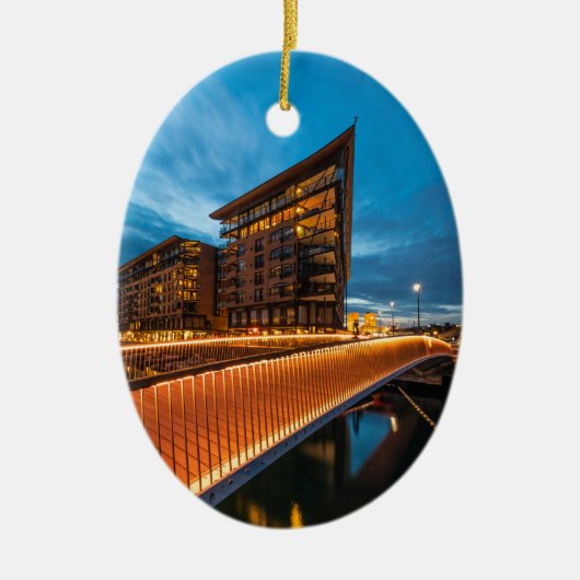 Oslo in der Nacht, Norwegen Keramik Ornament (Vorne)