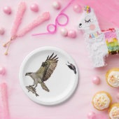 Osprey, der durch eine rotgeflügelte Amsel gejagt Pappteller (Party)