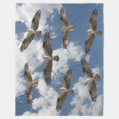 Osprey-Parade am Himmel Fleecedecke (Vorderseite)