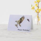 Osprey wird von einem roten Vogelgezwitscher verfo Karte (Gelbe Blume)