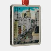 Osten auf Broadway von San Diego Hotel Silbernes Ornament (Rechts)