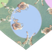 Osterbliche, graue Pasteleier und Rose Tischdecke (Schrägansicht)