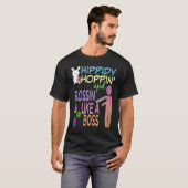 Osterboss Hase & dekorierte Eier T-Shirt (Vorne ganz)