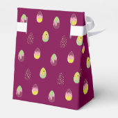 Osterbüscheln und bemalte Eier. Geschenkschachtel (Rückseite)