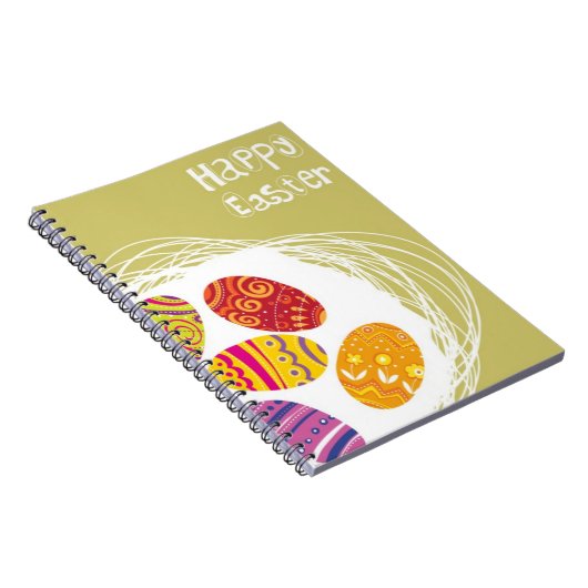 Osterei im Nest auf grünem Hintergrund Notizblock (Rechte Seite)