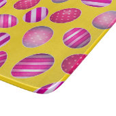 Ostereier gelb und rosa Muster Schneidebrett (Ecke)