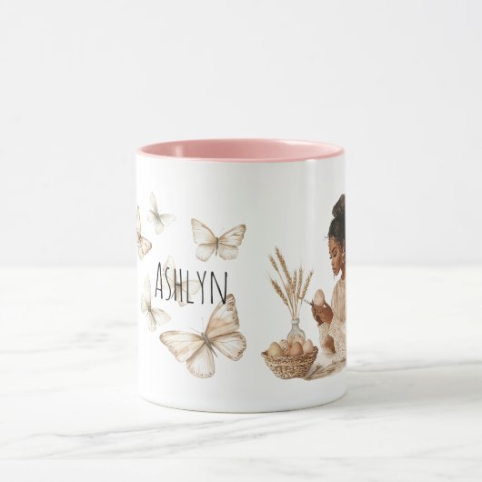 Ostereier Schmetterlinge Schwarze Haarmädchen Tasse (Zentrum)