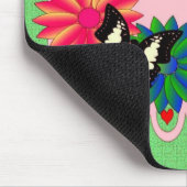 Osterfarbene Blume und Schmetterling Mousepad (Ecke)