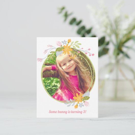 Osterfeier Girl Foto Rosa Einladung Postkarte (Stehend Vorderseite)