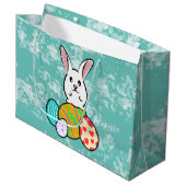 Osterhase auf Ostereiern Große Geschenktüte (Vorderseite Schrägansicht)