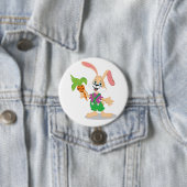 Osterhase mit Karottenknopf Button (Beispiel)