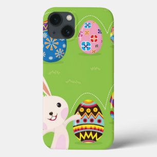 Osterhase spielerisch mit bemalten Eiern iPhone 13 Hülle