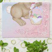 Osterhase und Korb Geschirrtuch (Gefaltet)