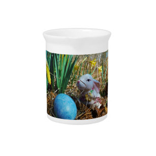 Osterhase / Weißes Kaninchen , blaues Ei Krug