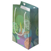 Osterhasen-Eier auf blau-grün Kleine Geschenktüte (Vorderseite Schrägansicht)