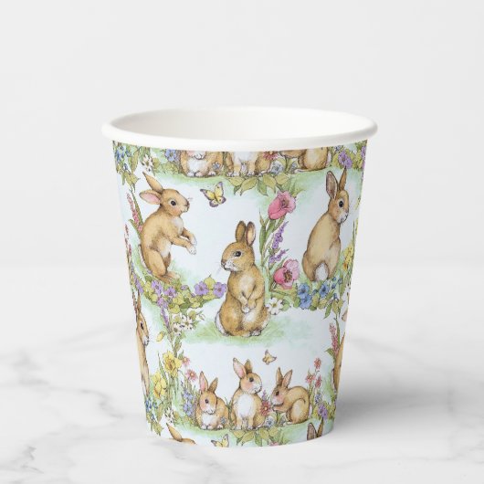 Osterhasen im Frühlingsgarten Party Pappbecher (Vorderseite)